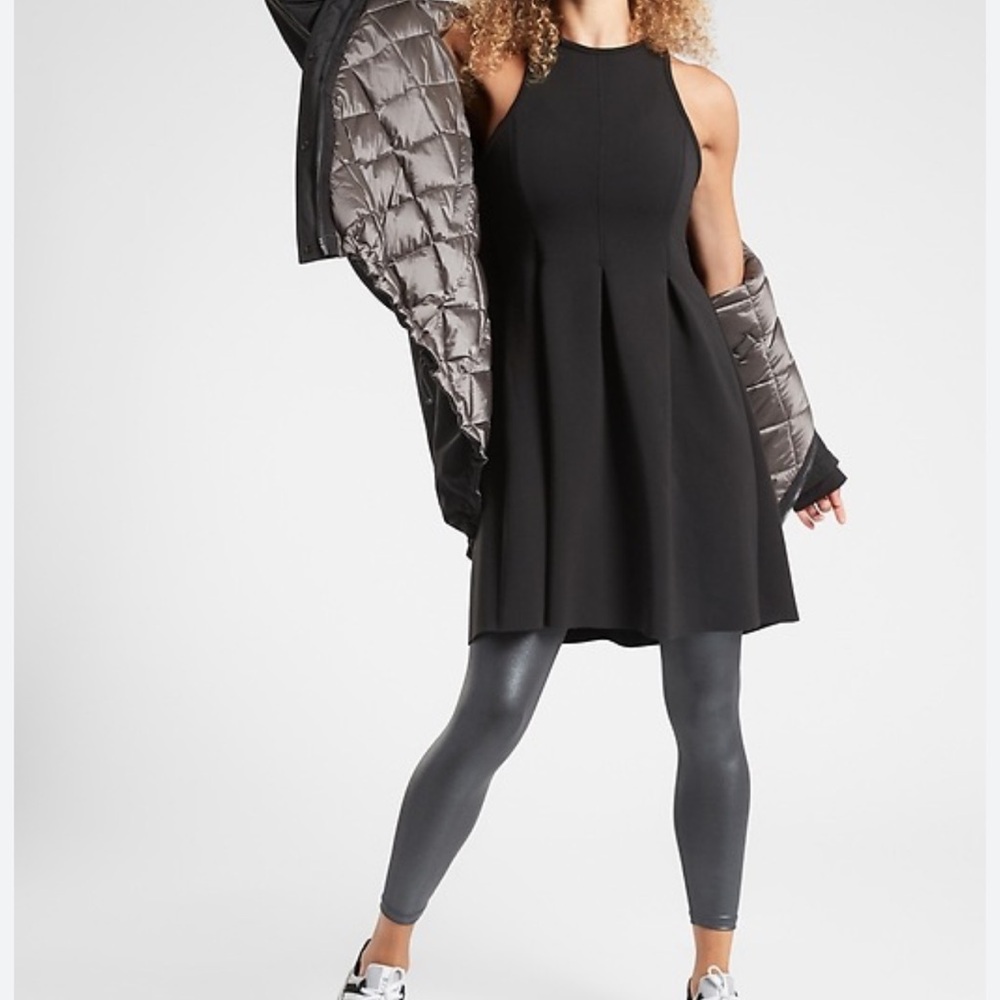 Athleta En Route Scuba Dress